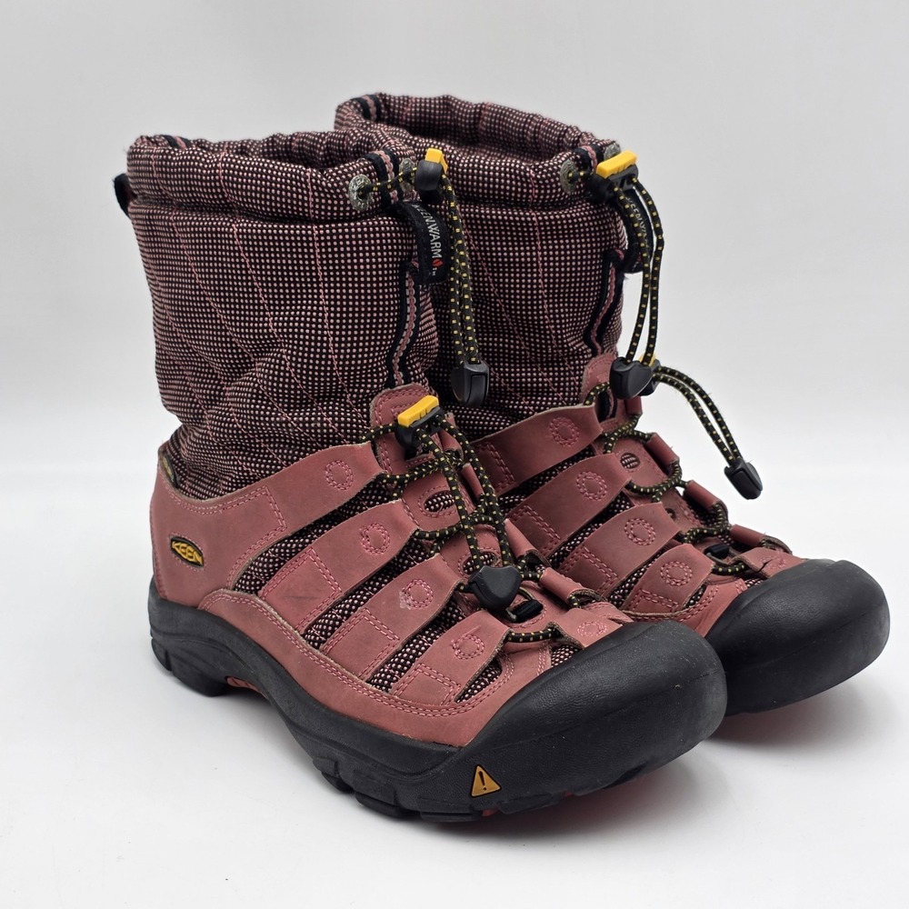 KEEN Winterport II Waterproof Outdoors Boots Women's Size 5 Tall Pink Winter